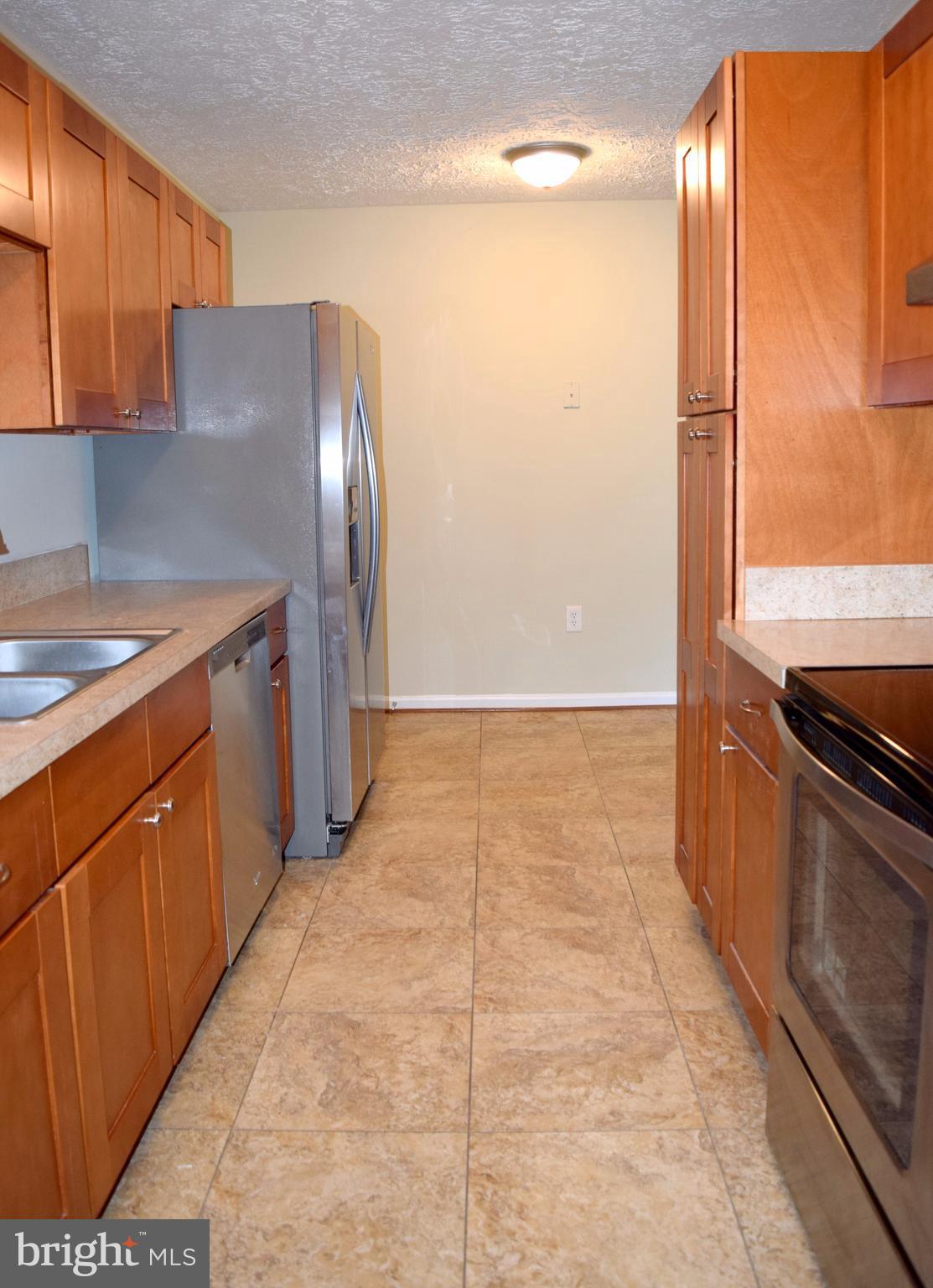 ST CHARLES SUB - HUNTINGTON - Residential Lease