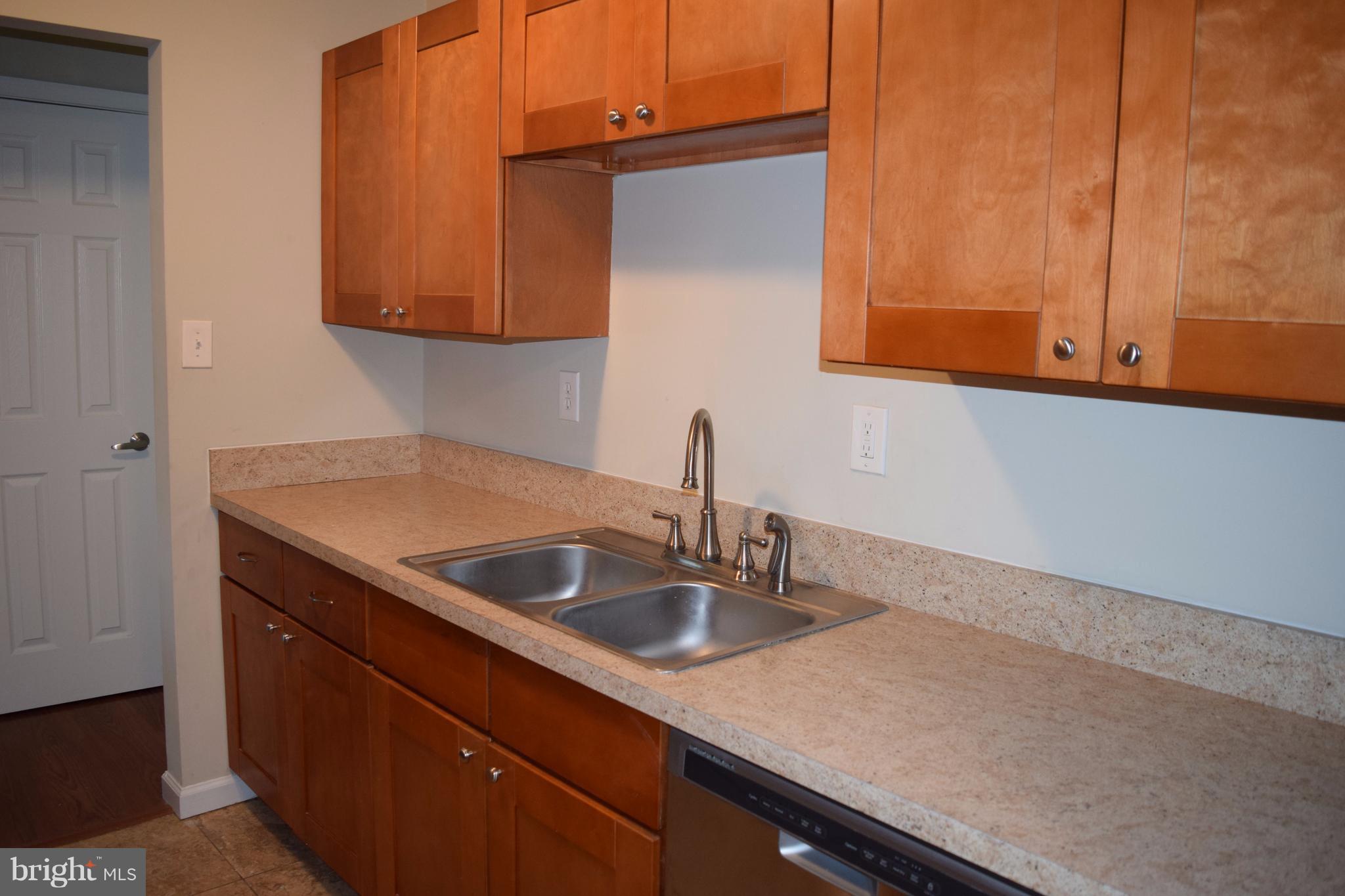 ST CHARLES SUB - HUNTINGTON - Residential Lease