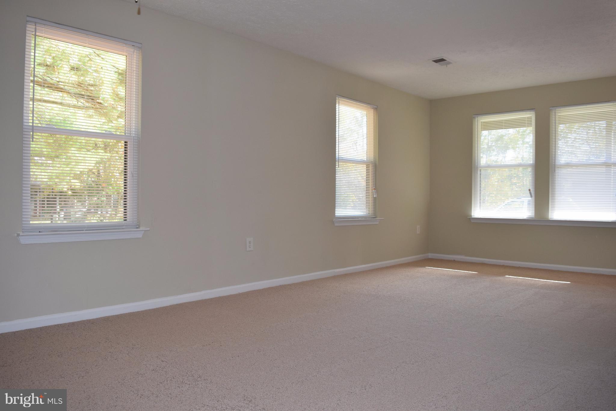 ST CHARLES SUB - HUNTINGTON - Residential Lease