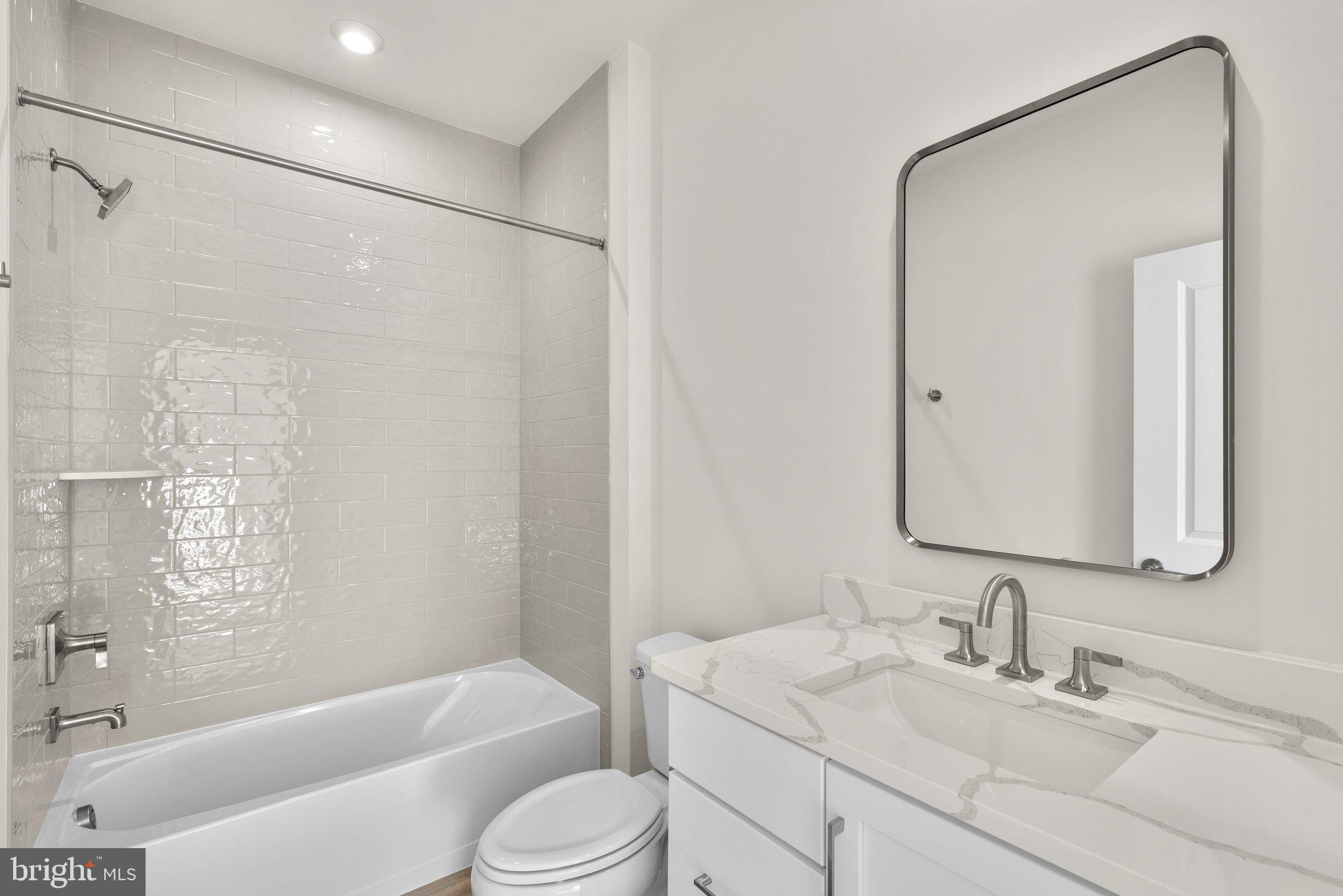 GLENMORE FARM - Residential