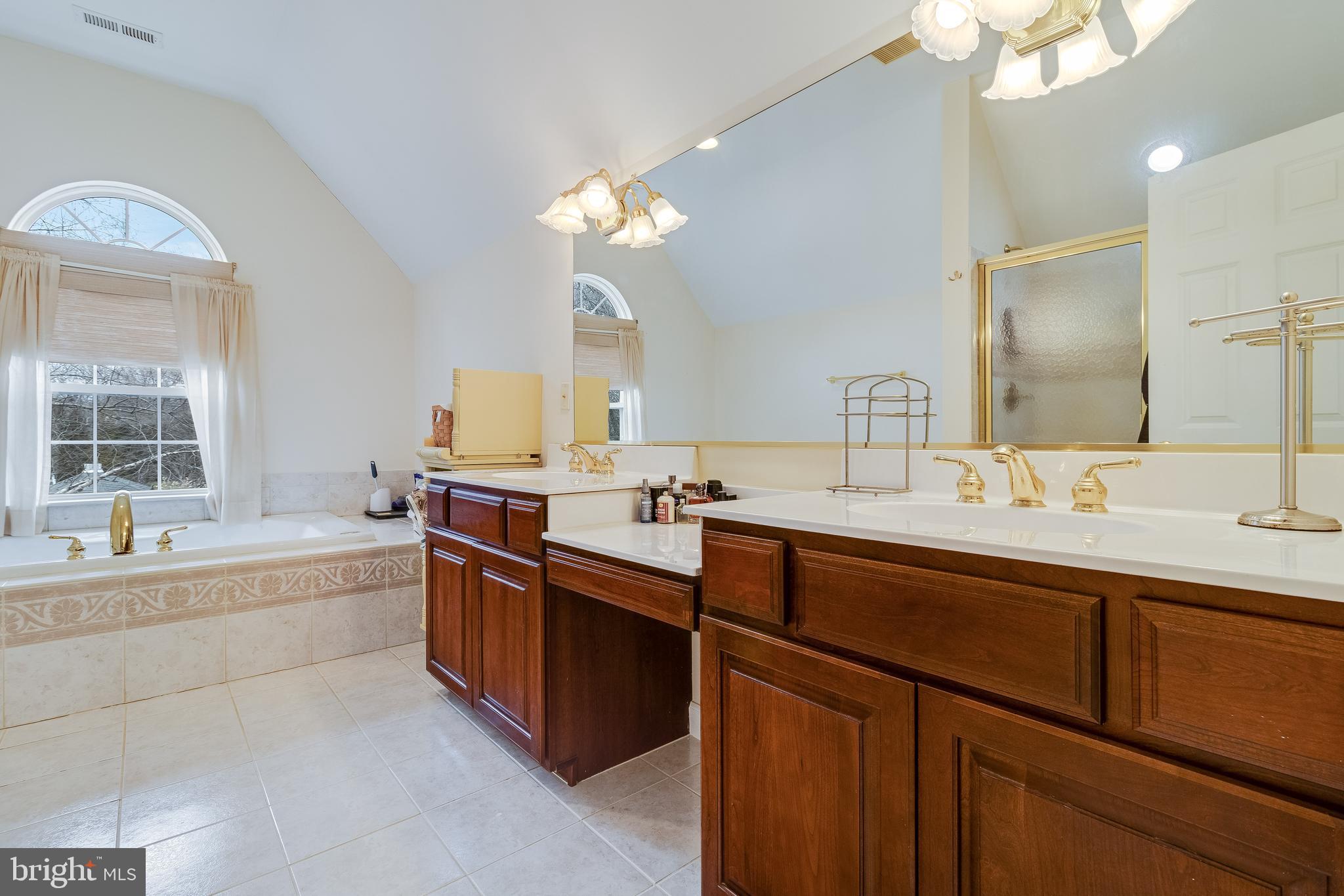 NORFOLK PLACE - Residential