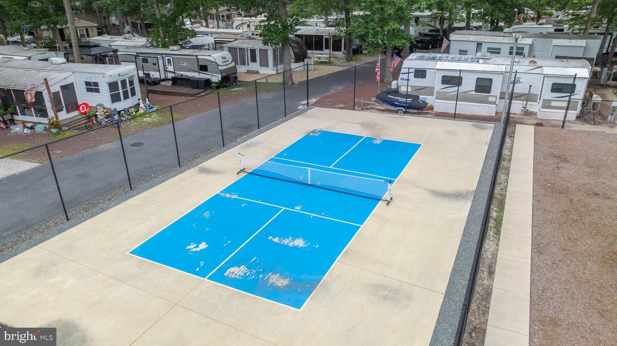 SUN RETREATS REHOBOTH BAY - Residential