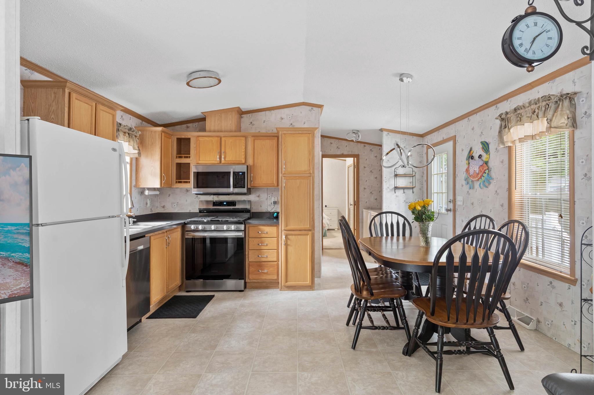 SUN RETREATS REHOBOTH BAY - Residential