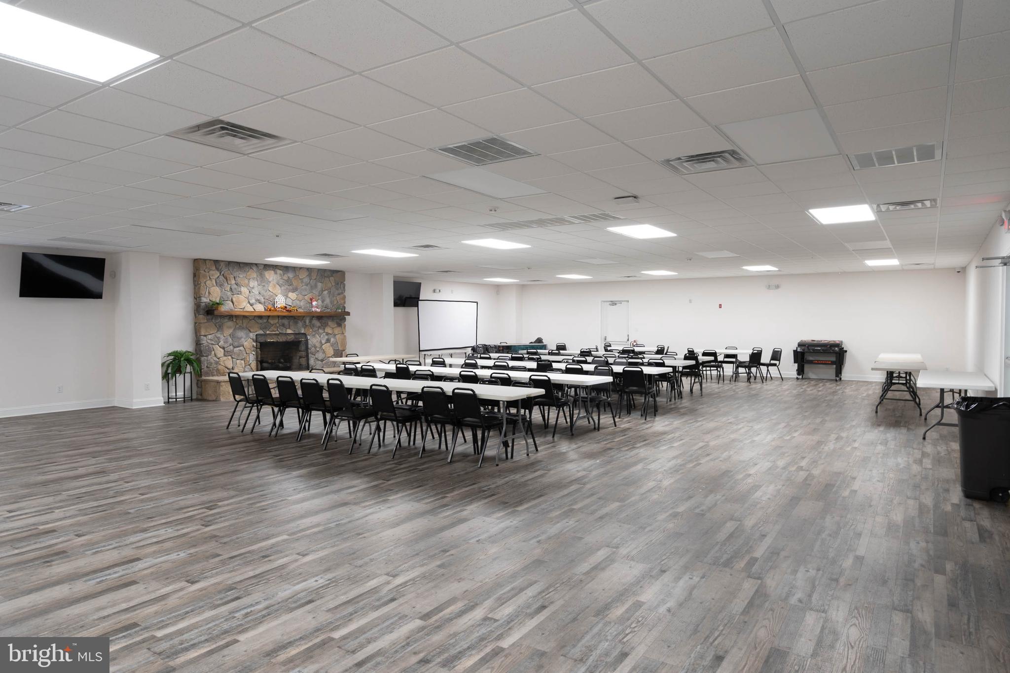 SUN RETREATS REHOBOTH BAY - Residential