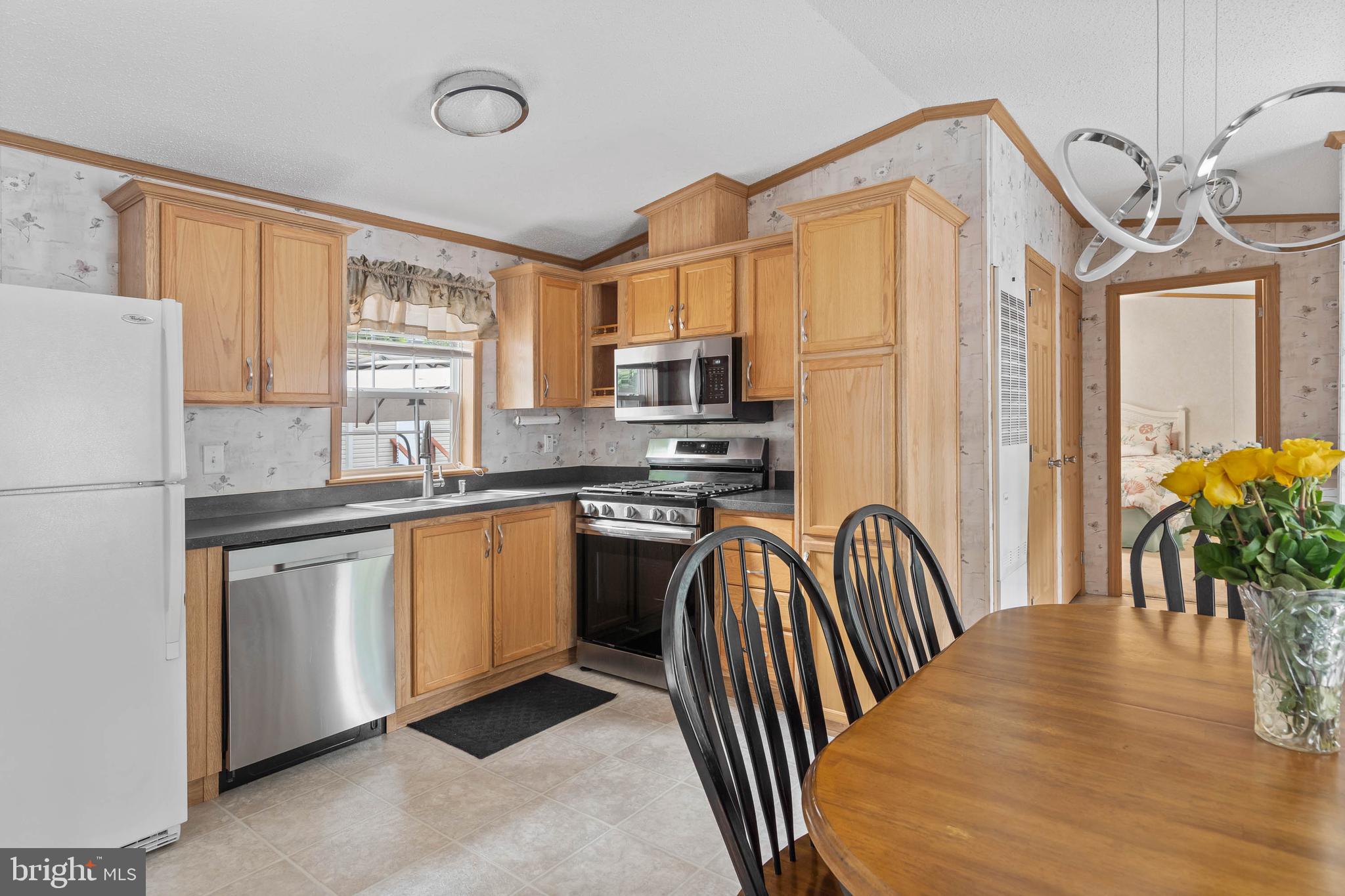 SUN RETREATS REHOBOTH BAY - Residential