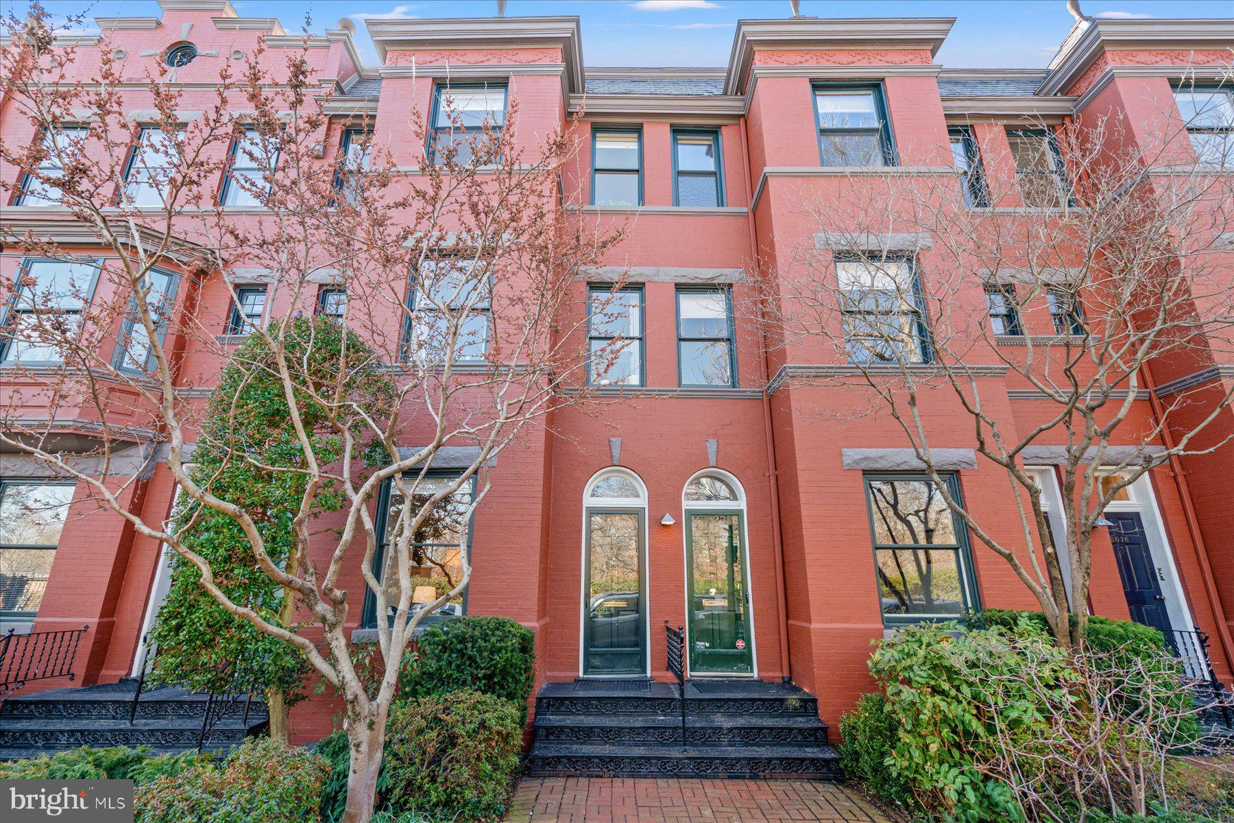 3022 R STREET NW 1/2