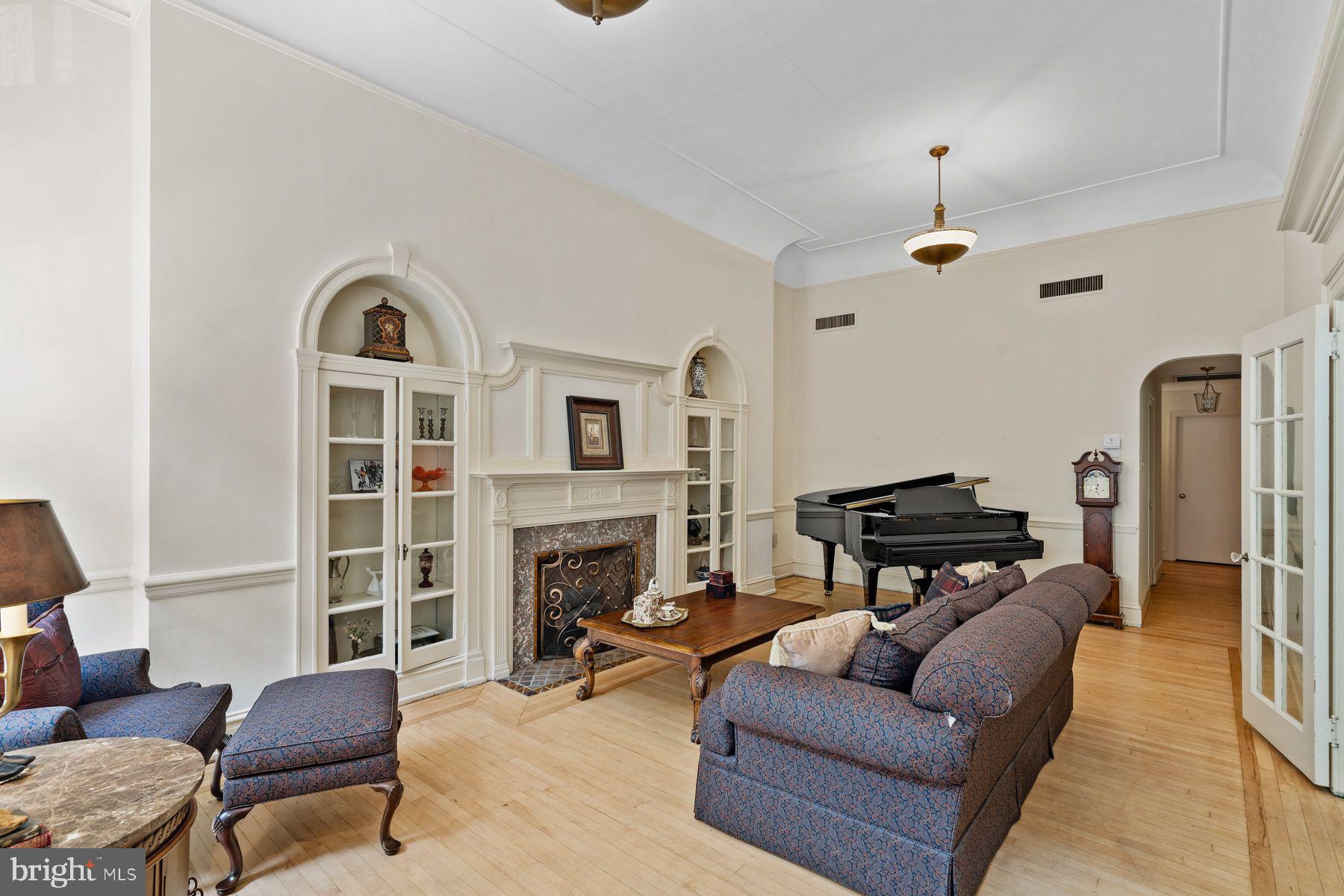 RITTENHOUSE SQUARE - Residential