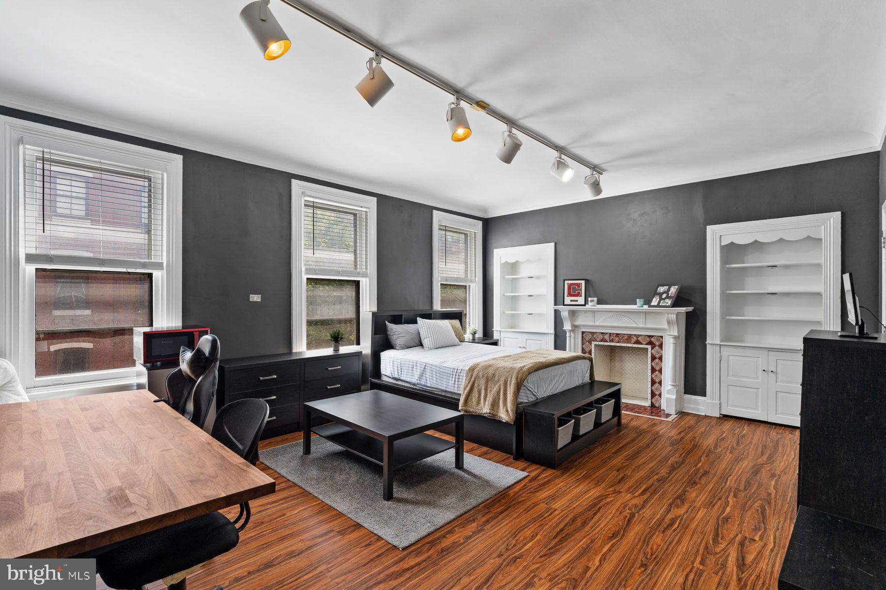 RITTENHOUSE SQUARE - Residential