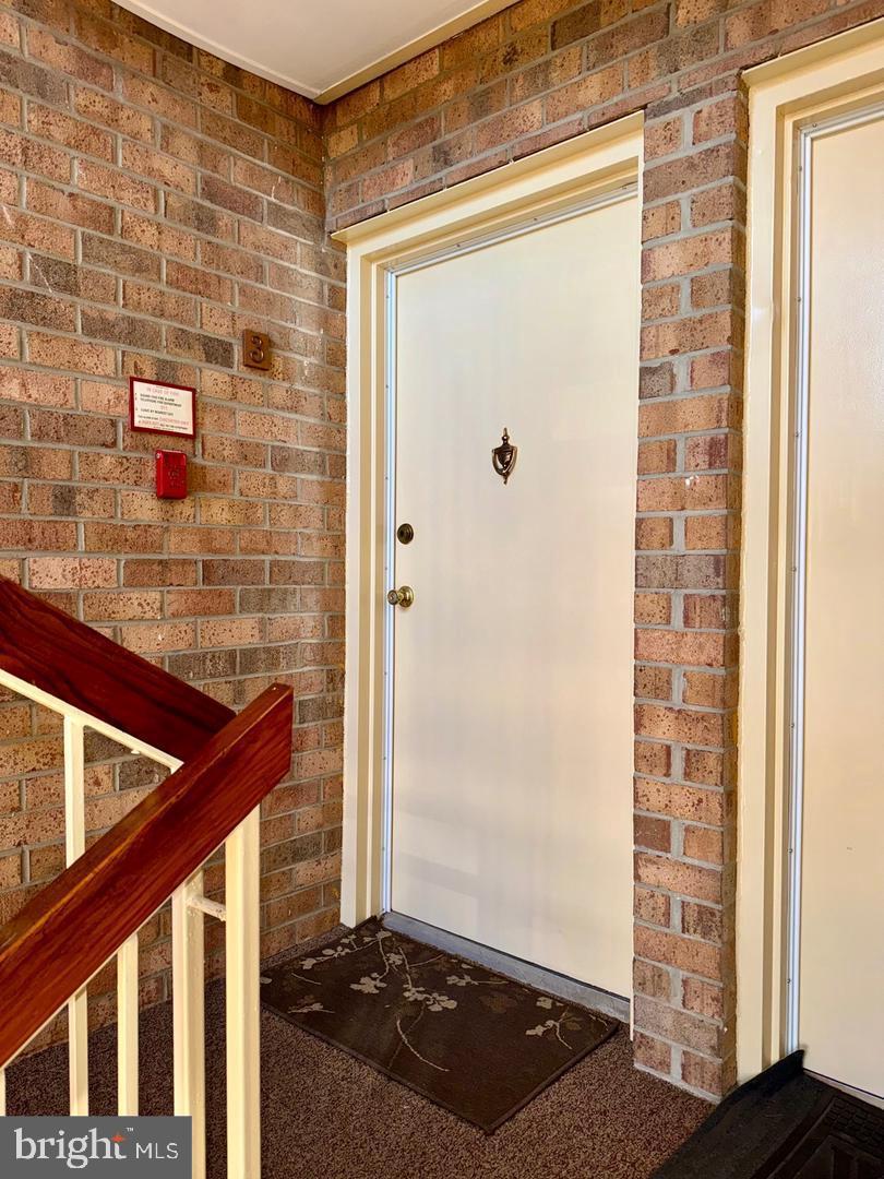 18617 WALKERS CHOICE ROAD 18617