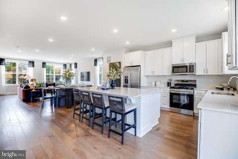 Townhouse For Sale - 148 Ada Hightower Avenue<br/> Mercer County, PENNINGTON, NJ 08534