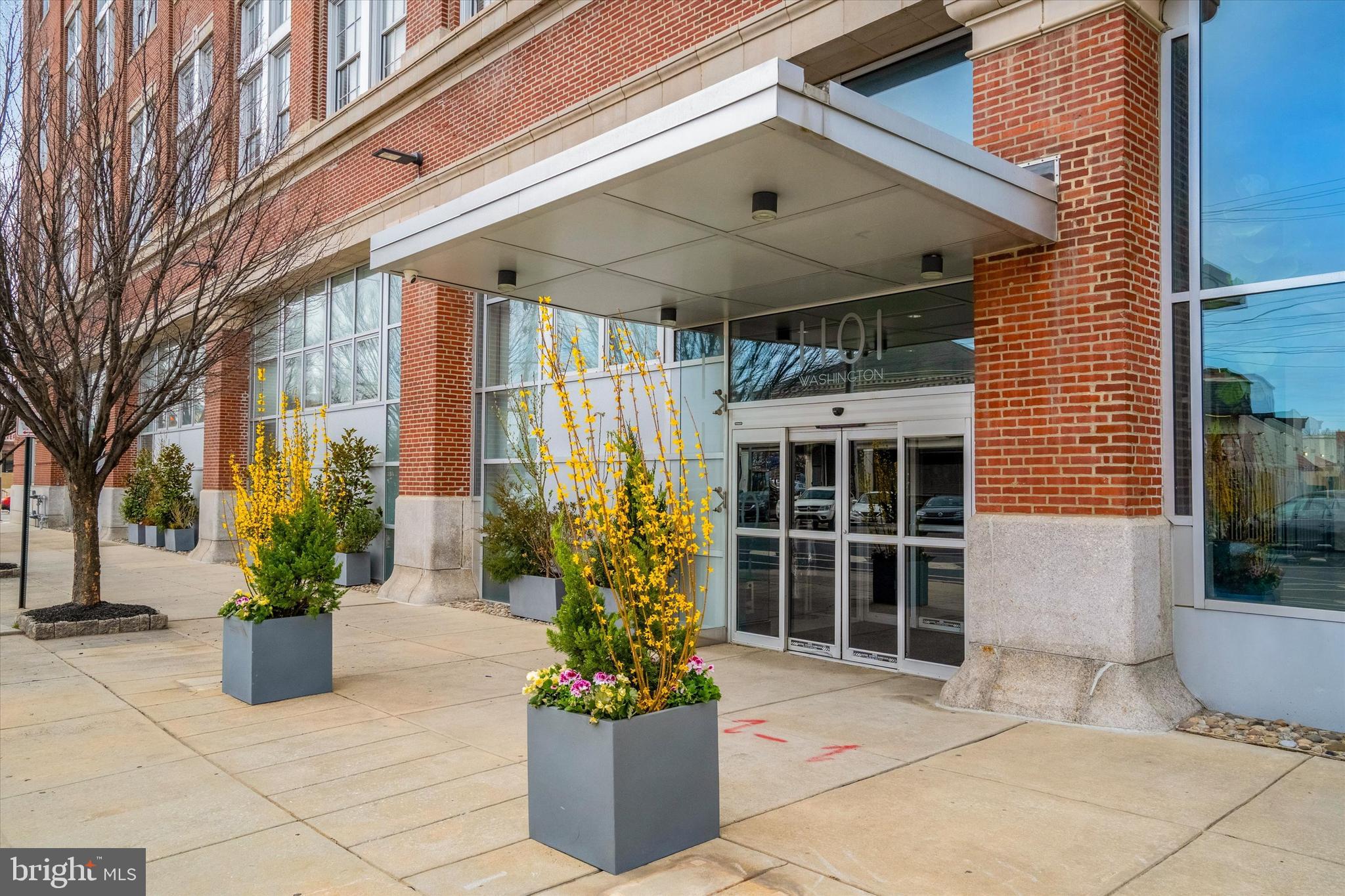 1101 WASHINGTON AVENUE 00 515