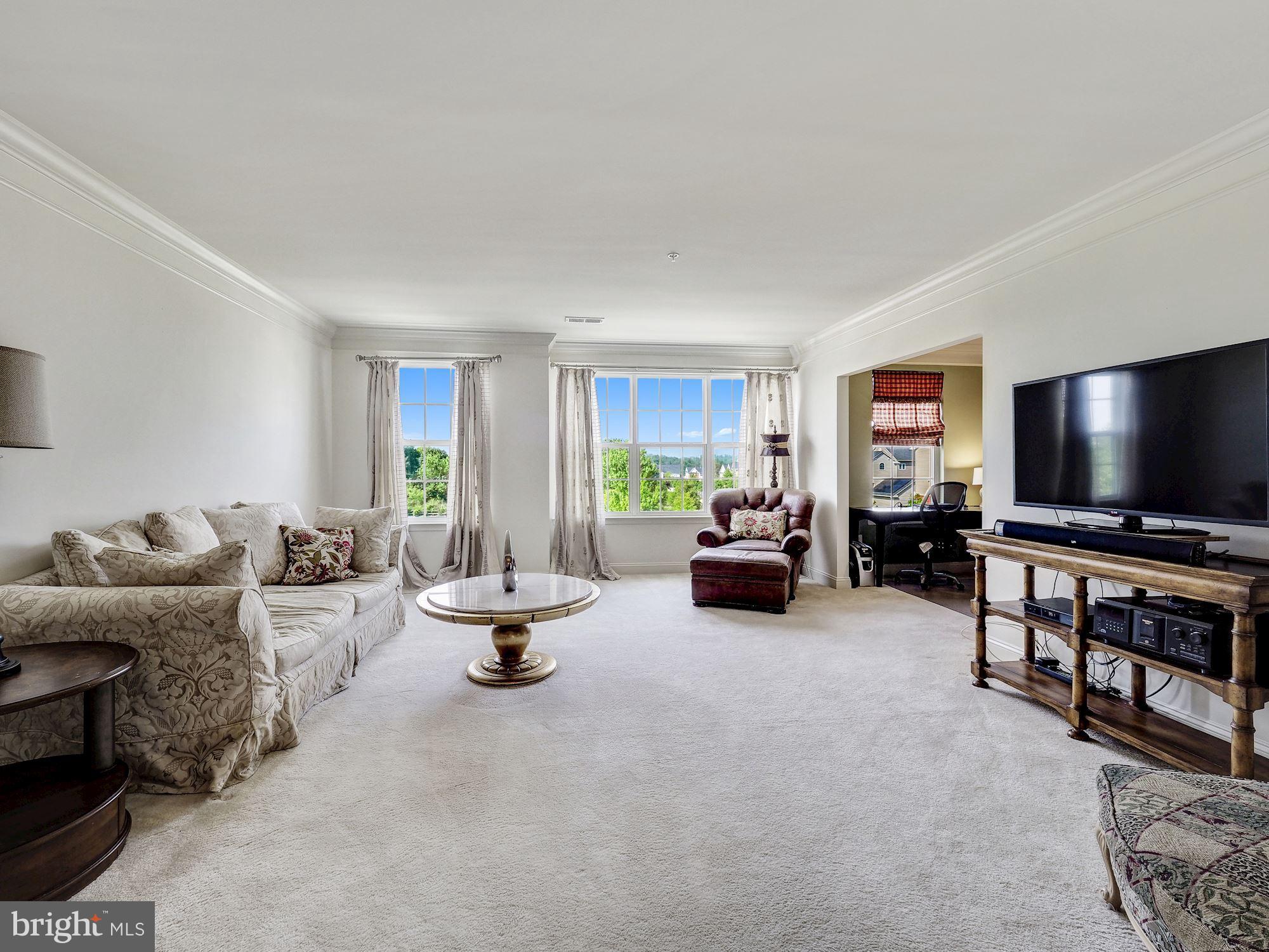 ARORA HILLS - Residential