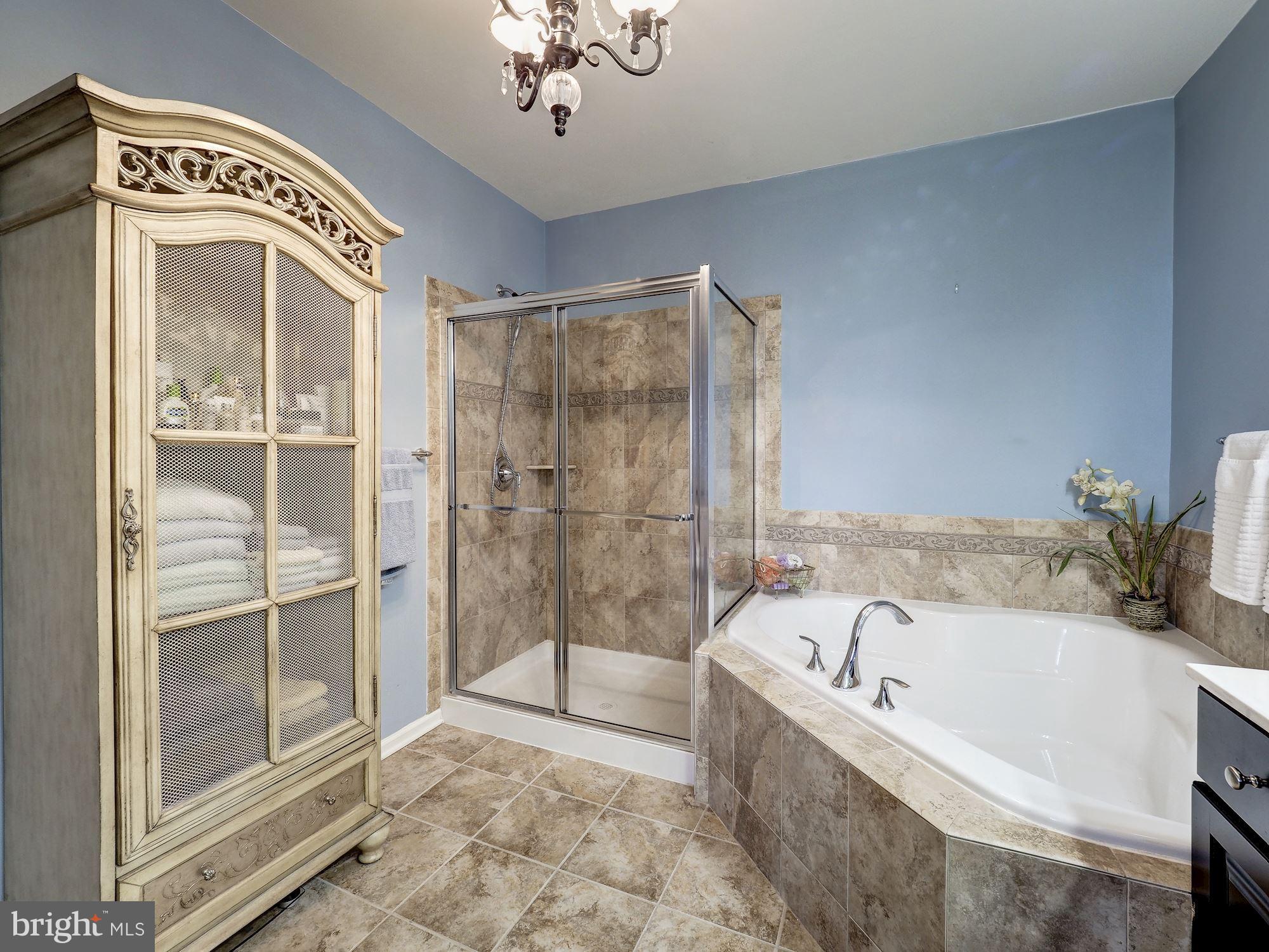 ARORA HILLS - Residential