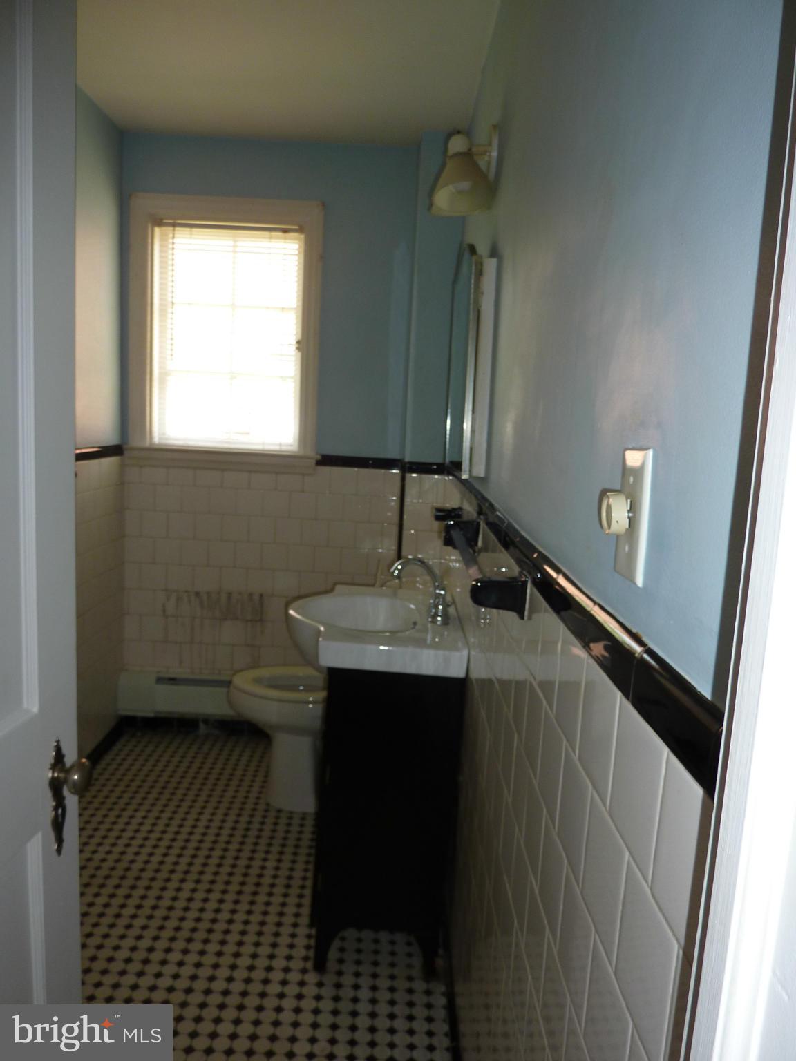 WEST HILLS - Residential