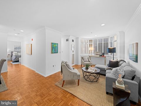 Photo of 7111 Woodmont Avenue #918, Chevy Chase, MD 20815 (MLS # MDMC2134724)