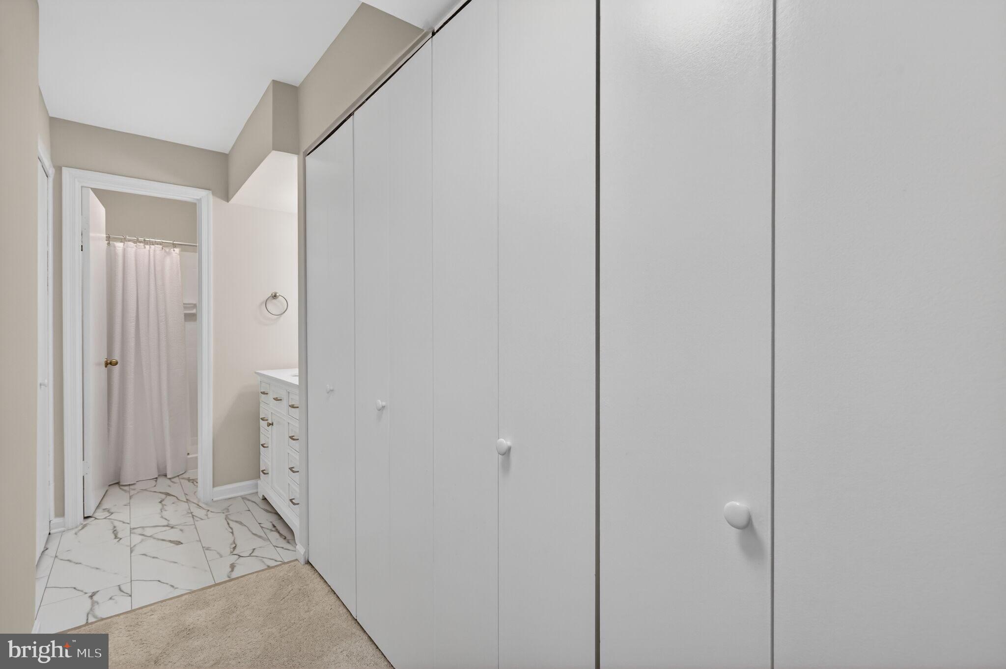 KEENE MILL WOODS - Residential