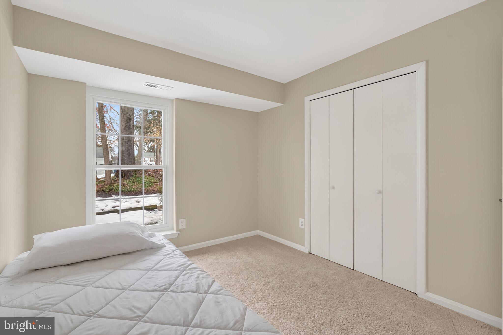 KEENE MILL WOODS - Residential