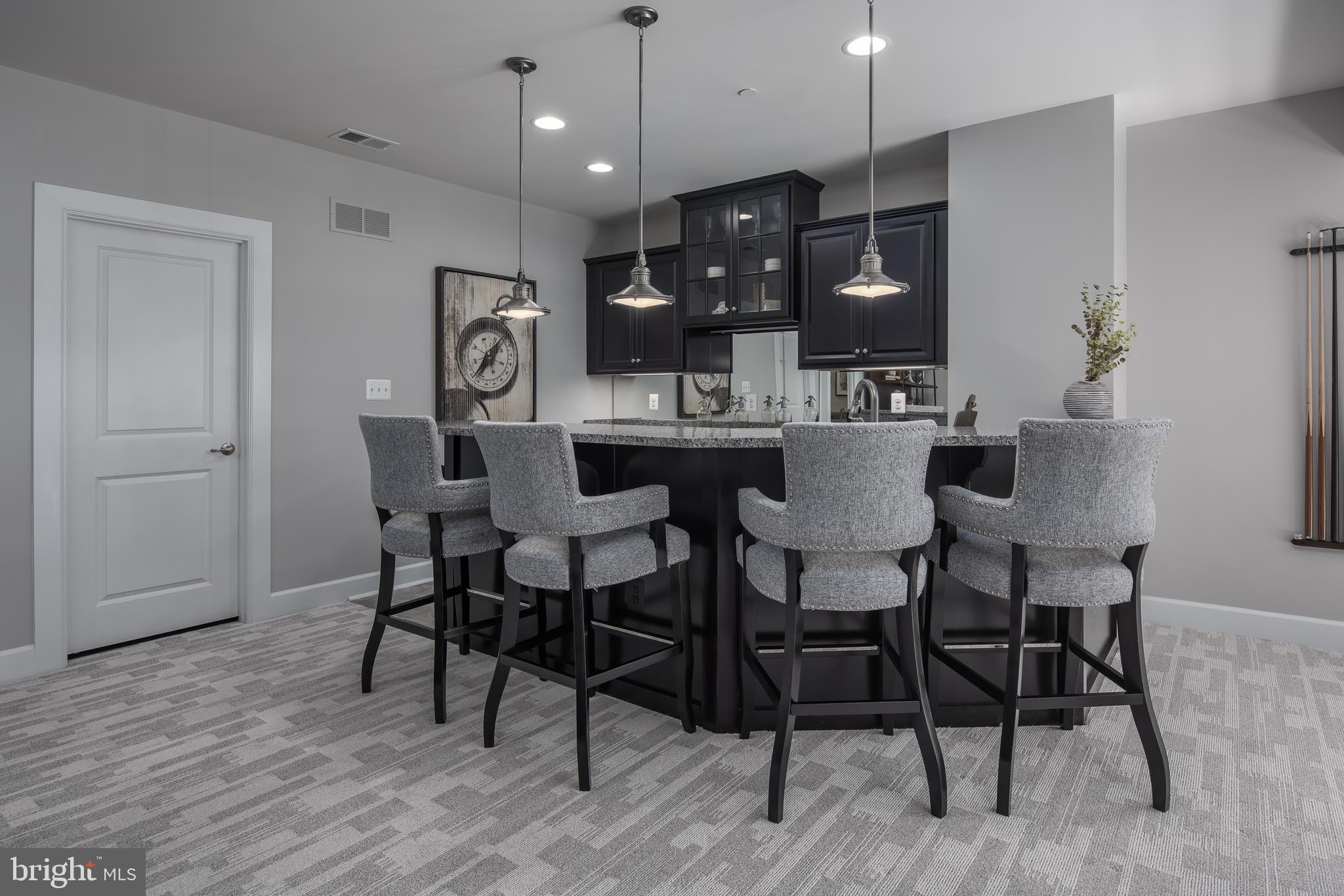 WESTMOUNT - Residential