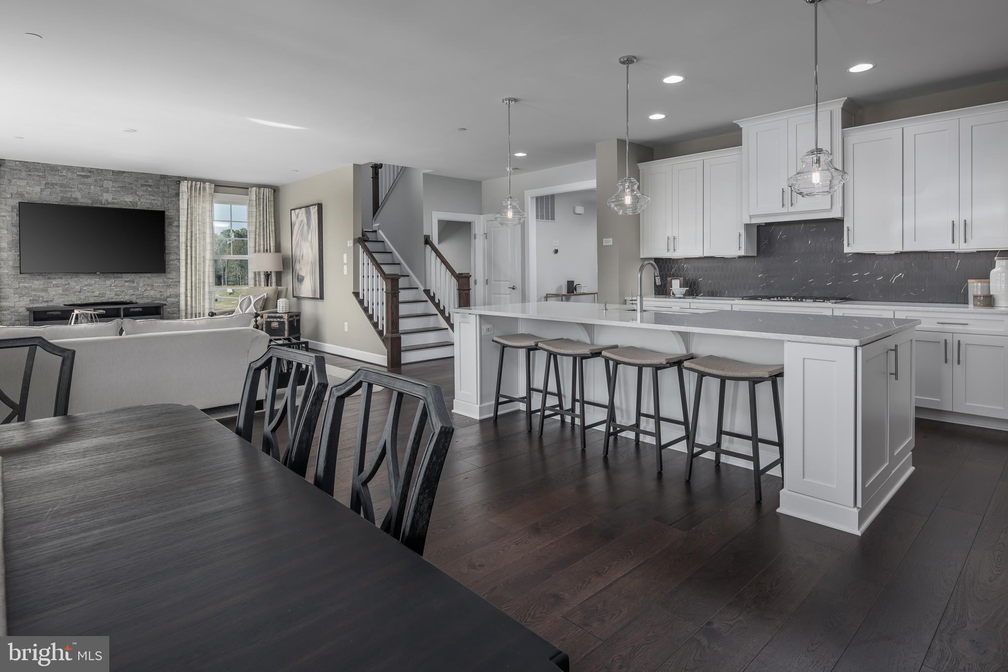 WESTMOUNT - Residential