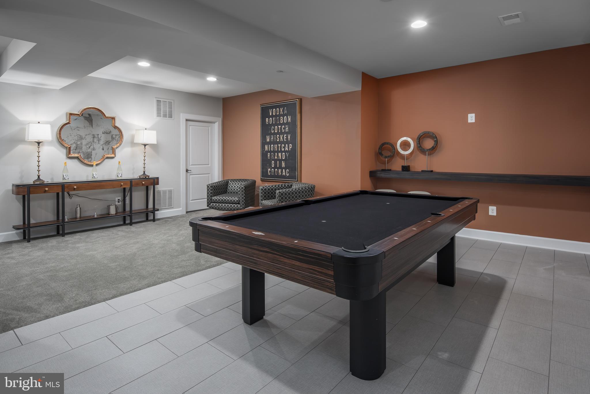 WESTMOUNT - Residential