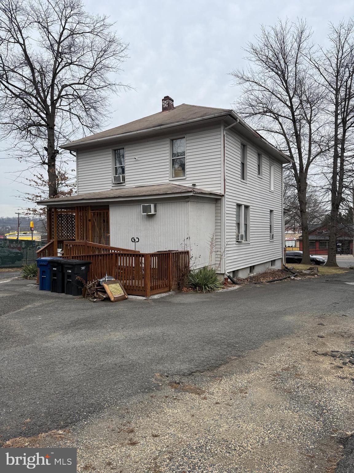 3400 MOUNT VERNON AVENUE