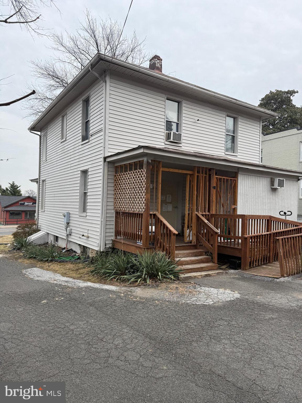 3400 MOUNT VERNON AVENUE