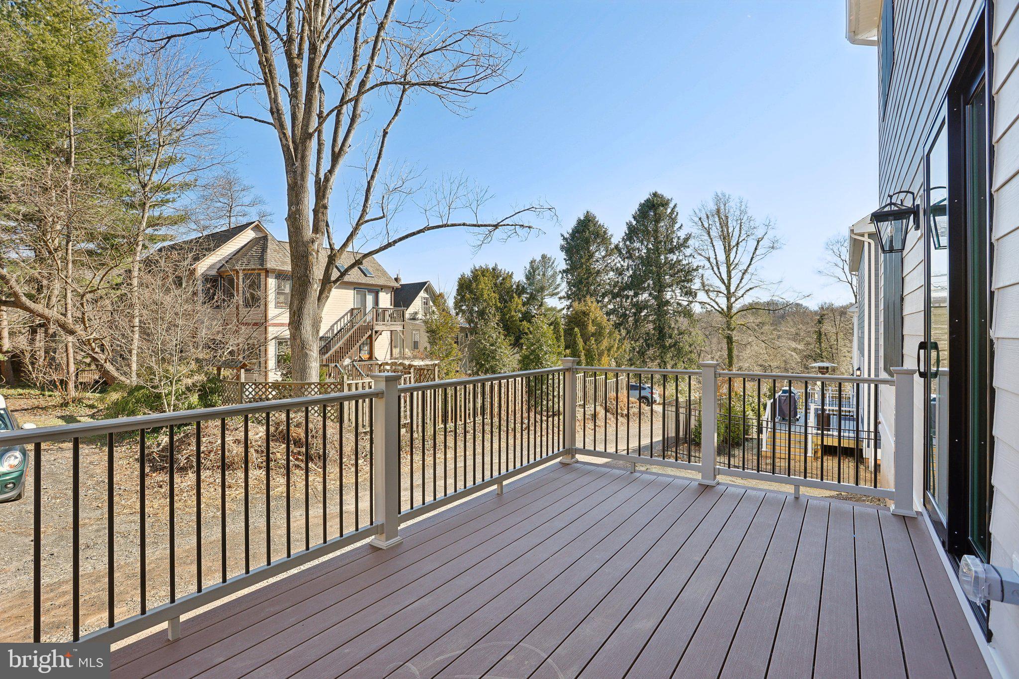 ORANGE STREET WALK - Residential