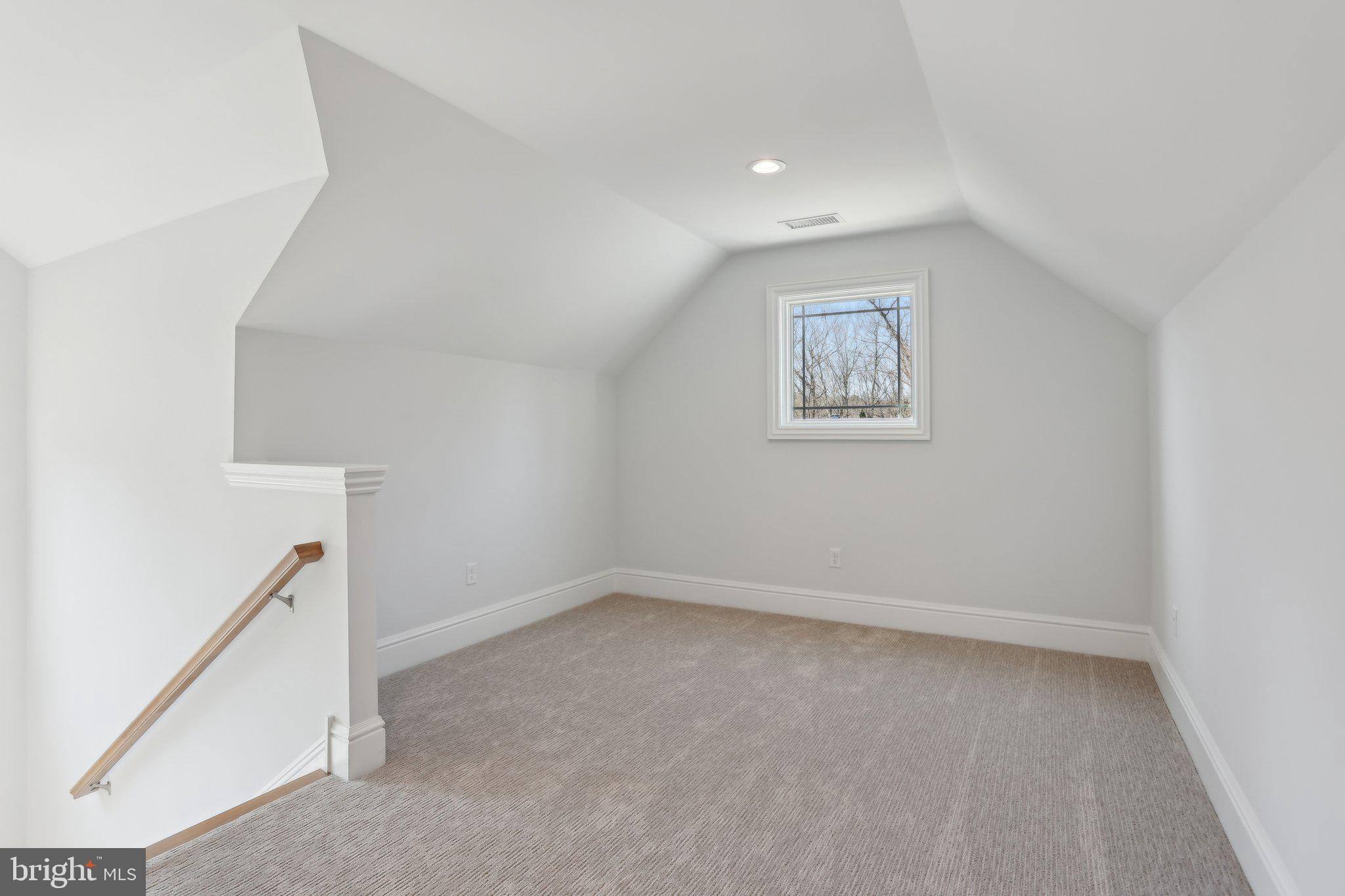 ORANGE STREET WALK - Residential