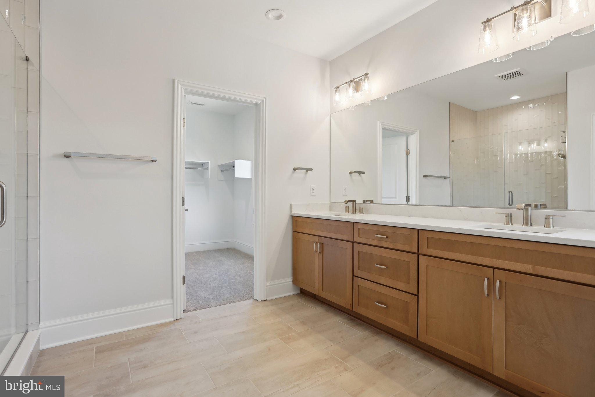 ORANGE STREET WALK - Residential