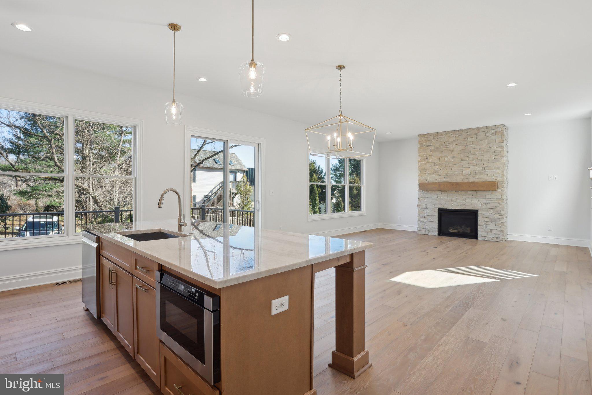 ORANGE STREET WALK - Residential