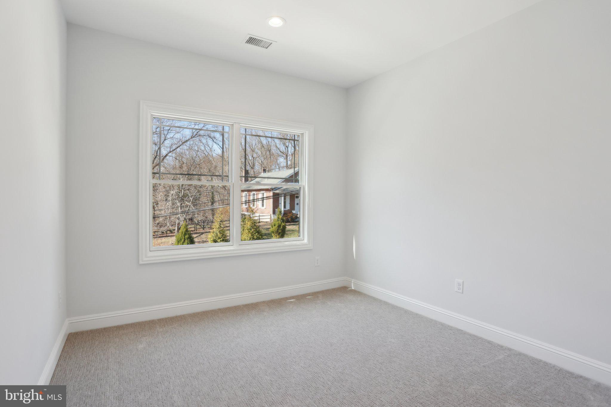 ORANGE STREET WALK - Residential