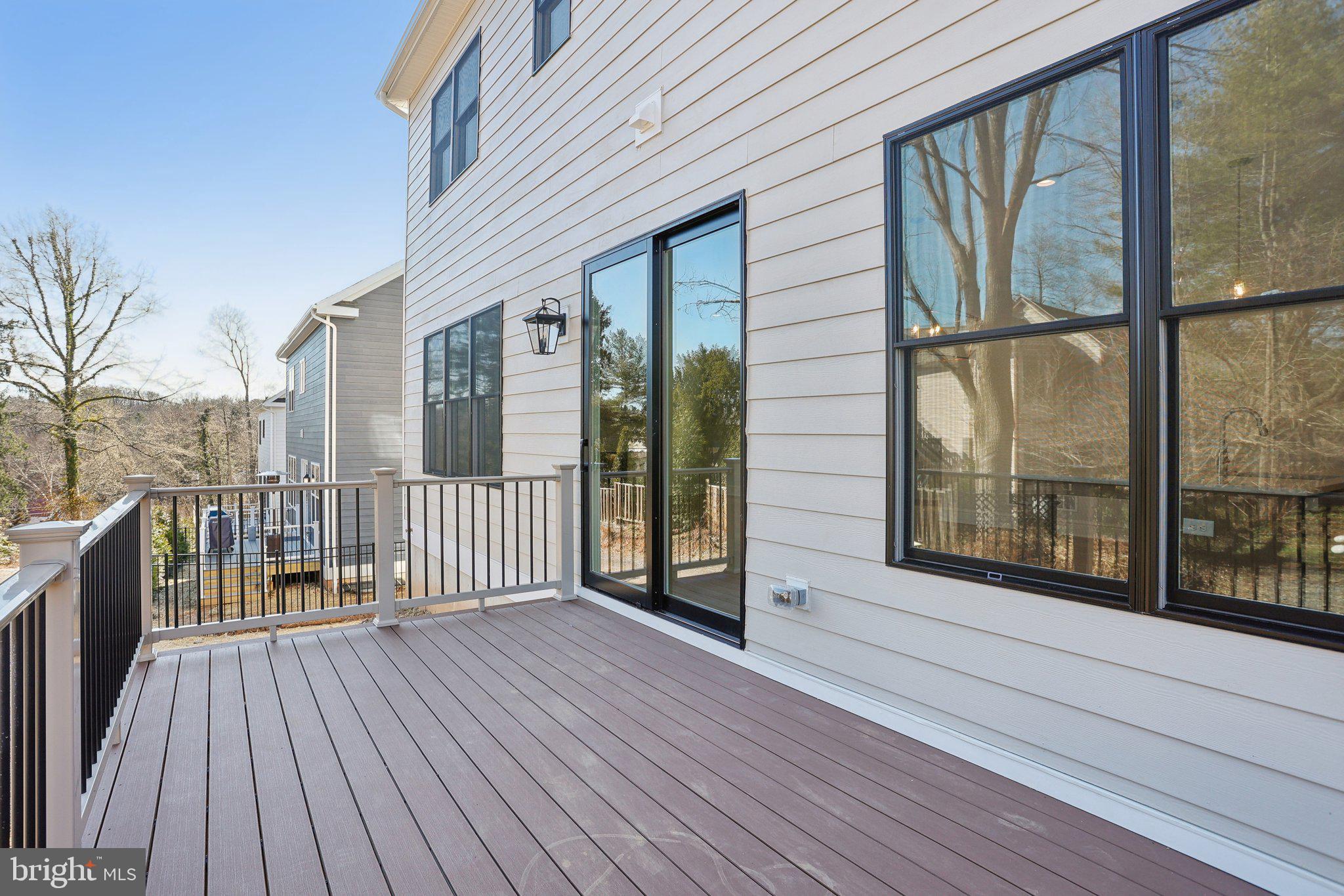 ORANGE STREET WALK - Residential