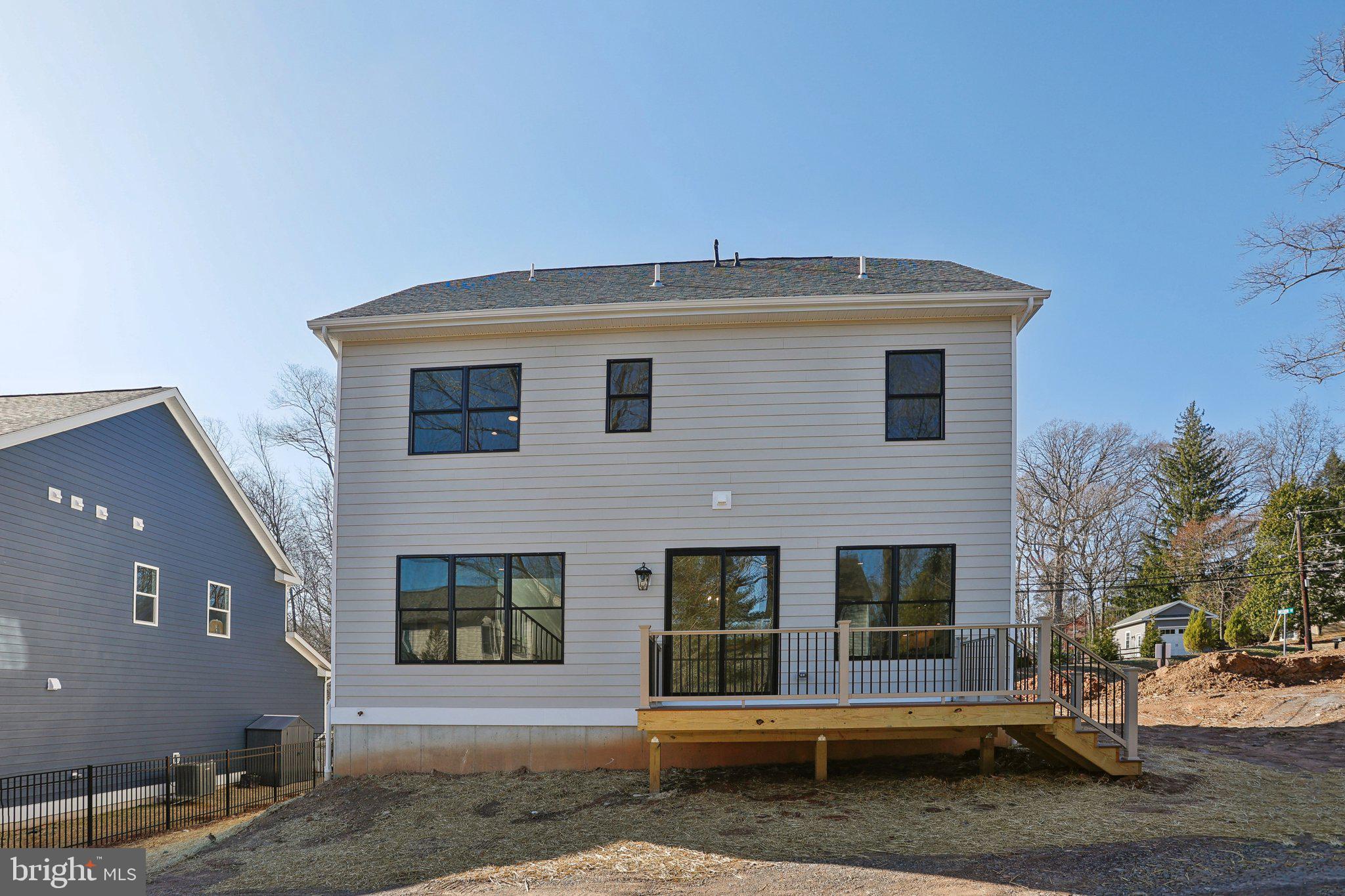 ORANGE STREET WALK - Residential