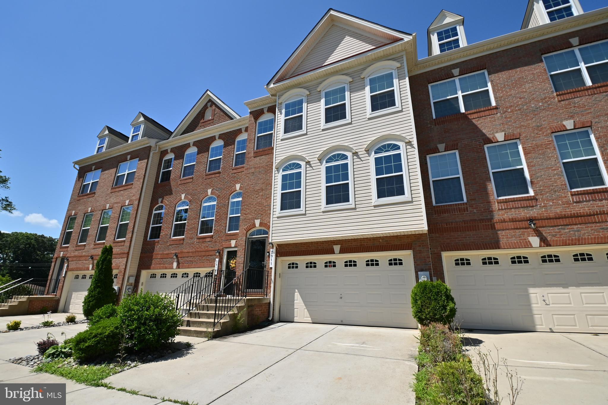 CHELSEA MANOR - Residential