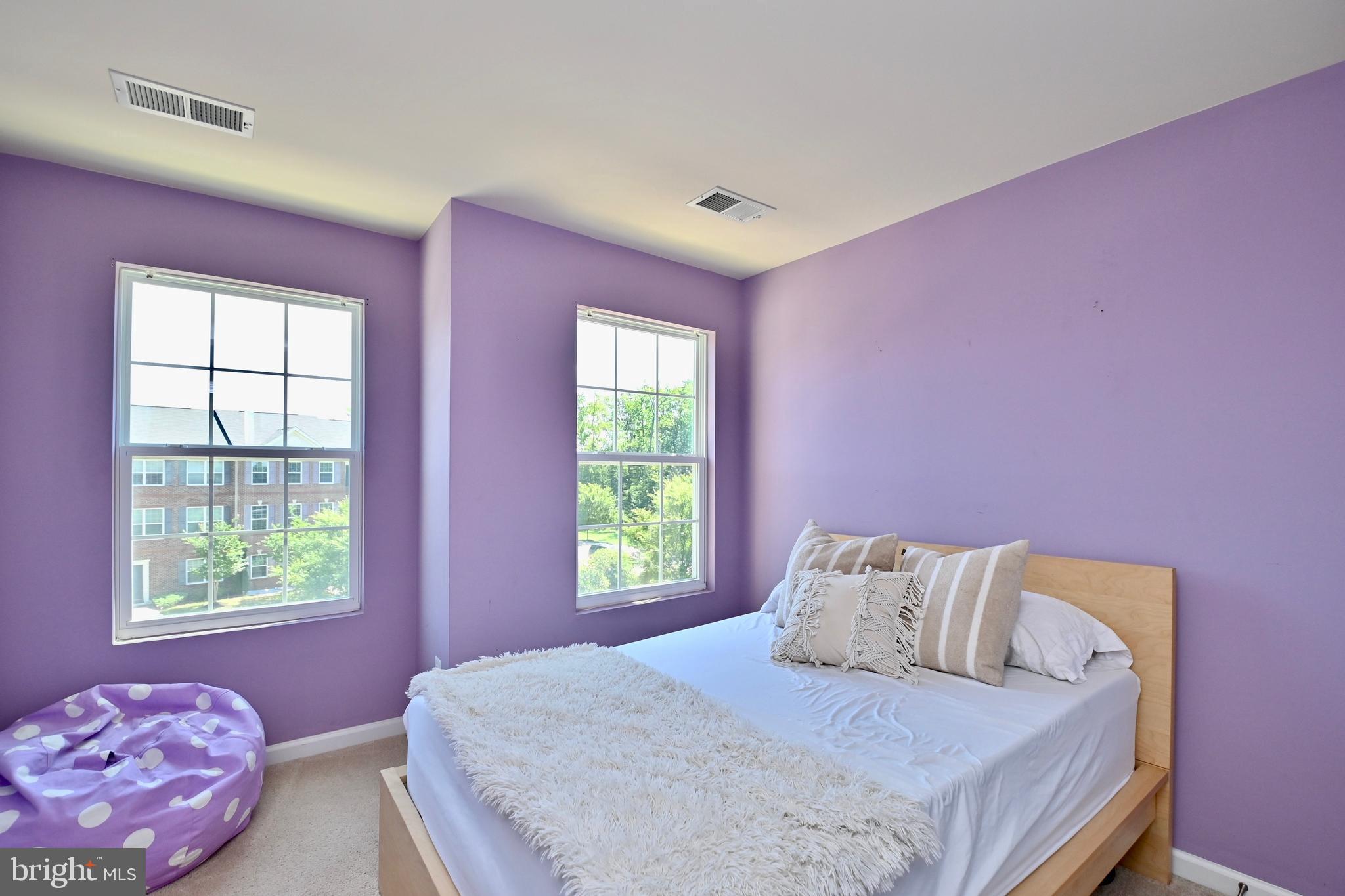 CHELSEA MANOR - Residential