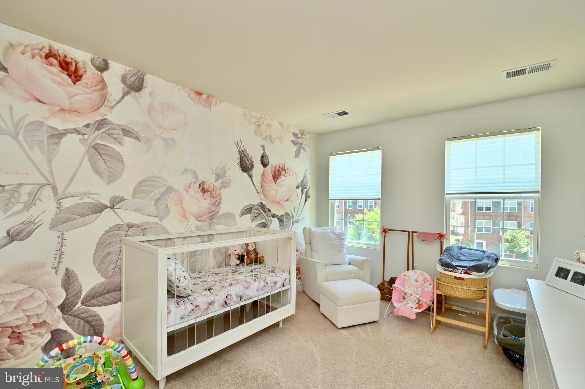 CHELSEA MANOR - Residential