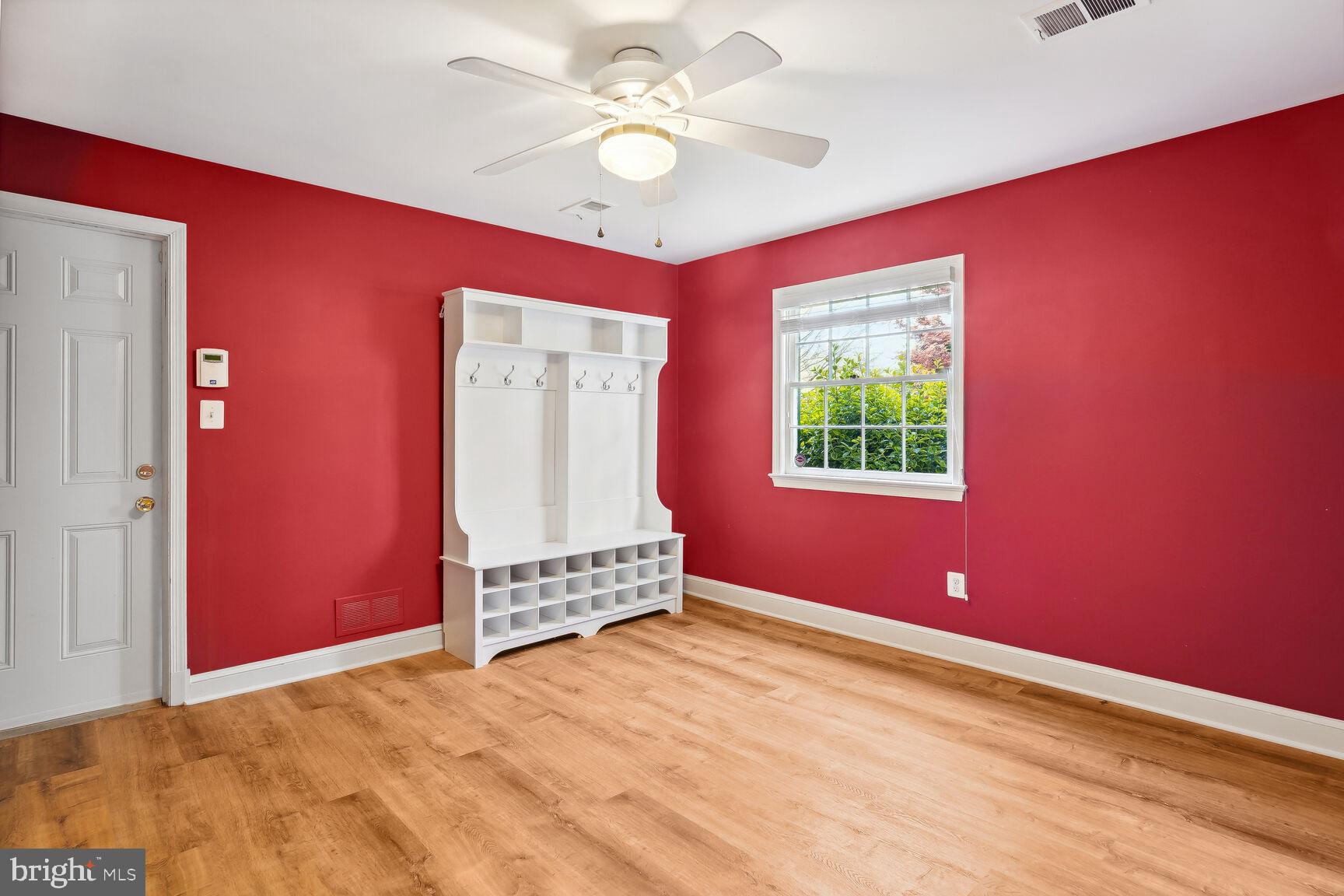 SHIRLEY WOODS - Residential