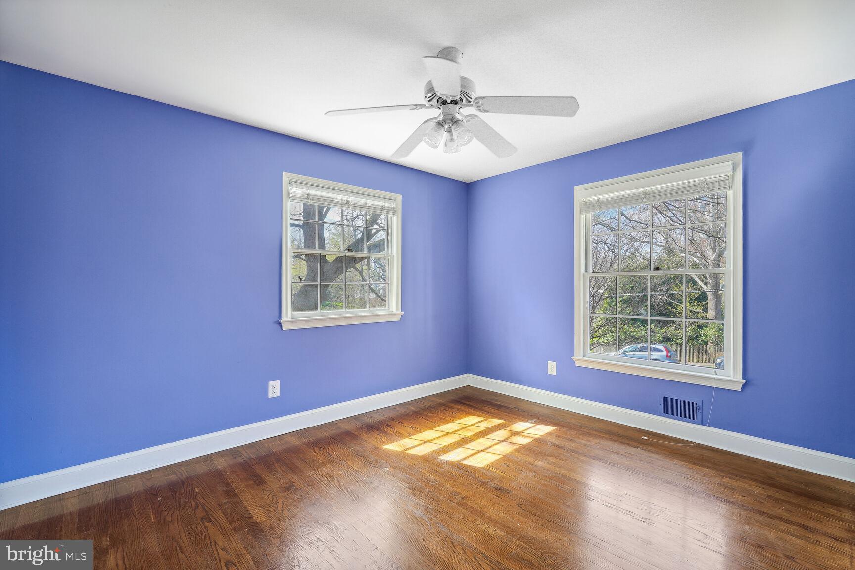 SHIRLEY WOODS - Residential