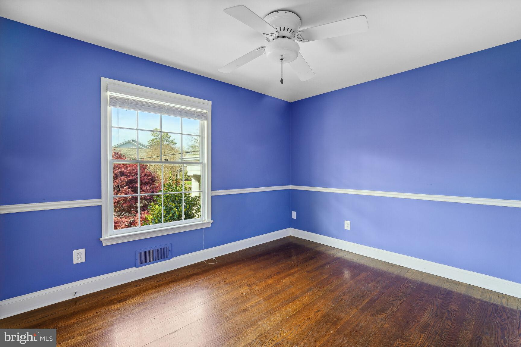 SHIRLEY WOODS - Residential