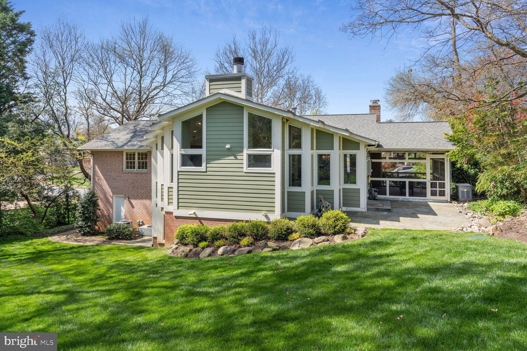 SHIRLEY WOODS - Residential