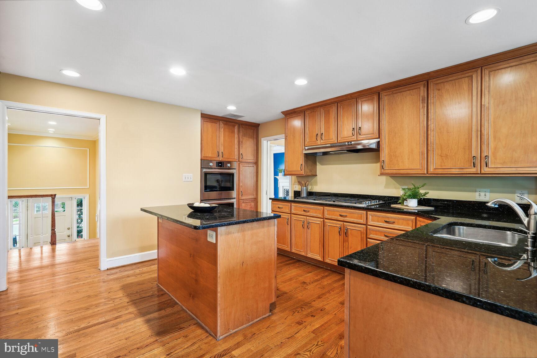 SHIRLEY WOODS - Residential