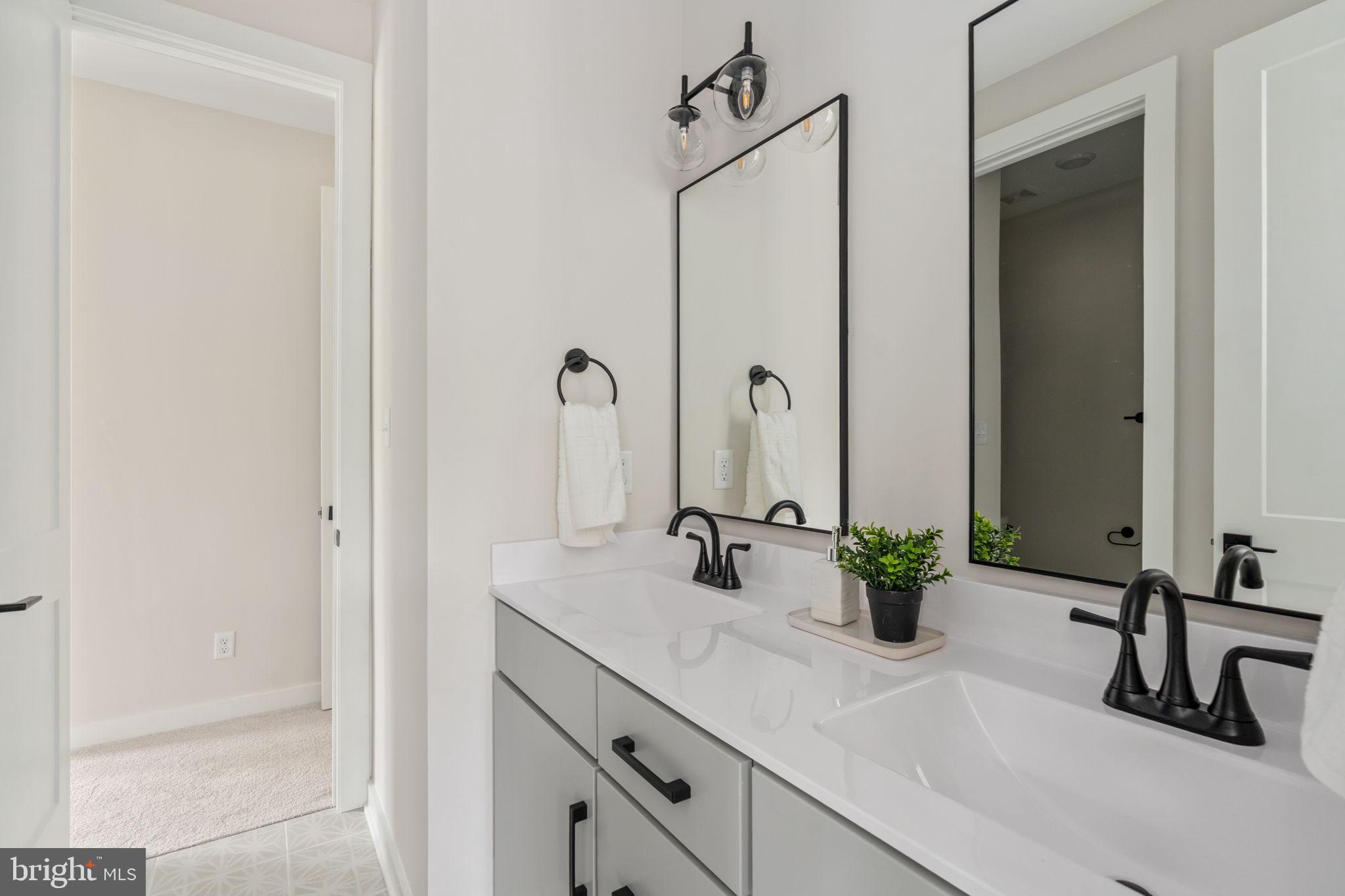 ROUNTREY - Residential