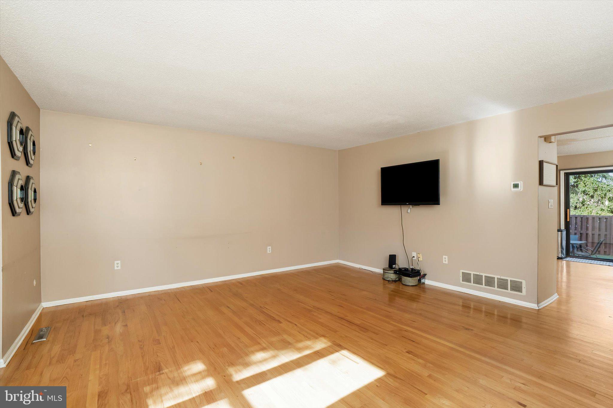 J5 SHIRLEY LANE #5