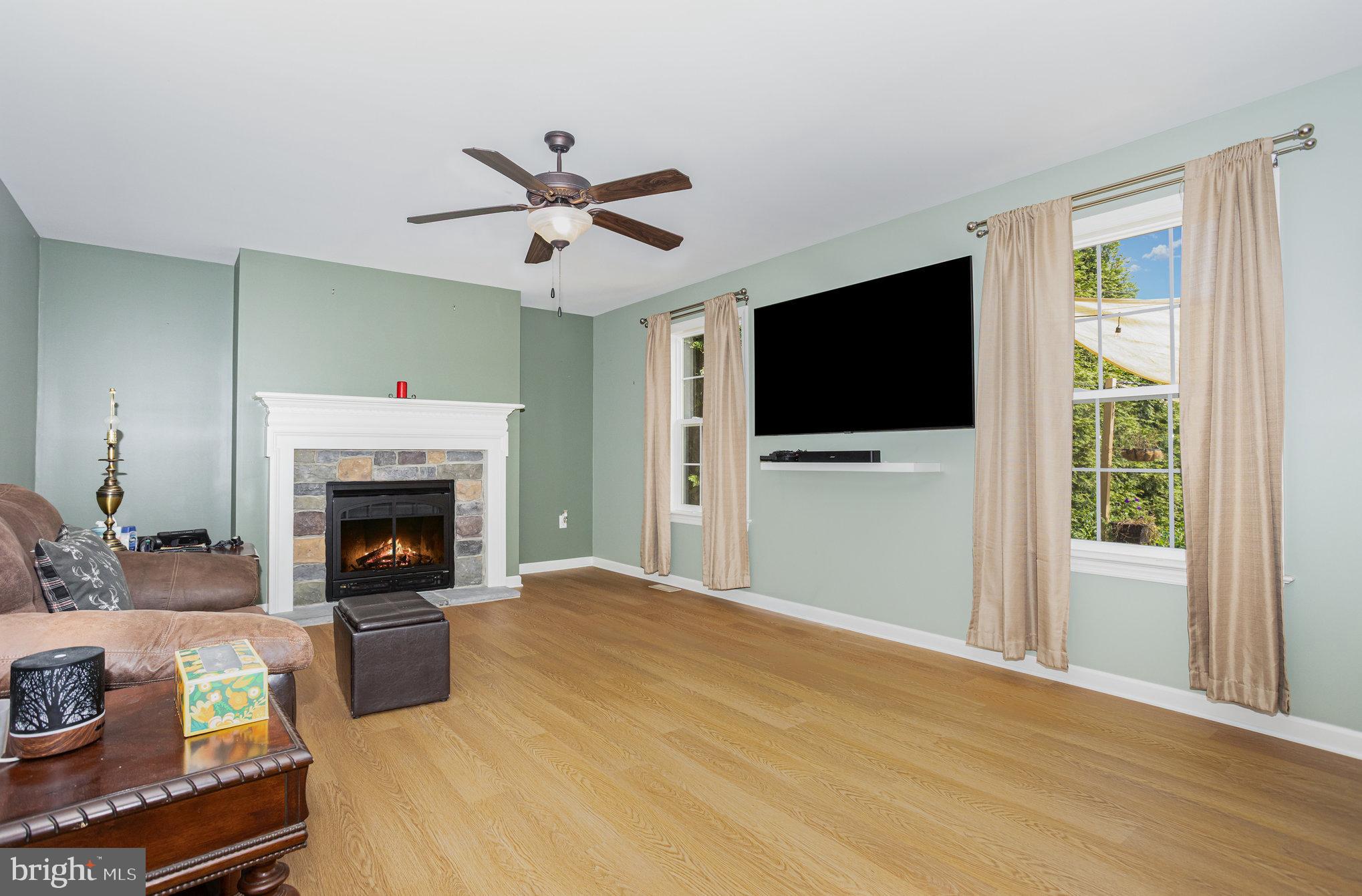 BARONS RIDGE - Residential