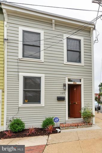 PARKER GRAY - Residential Lease