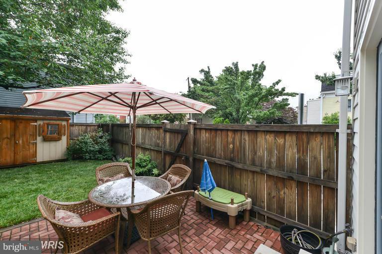 PARKER GRAY - Residential Lease