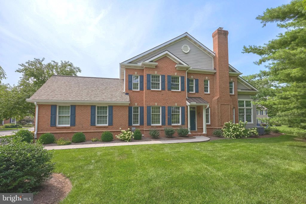 Photo of 605 Northfield Road, LITITZ, PA 17543 (MLS # PALA2074122)