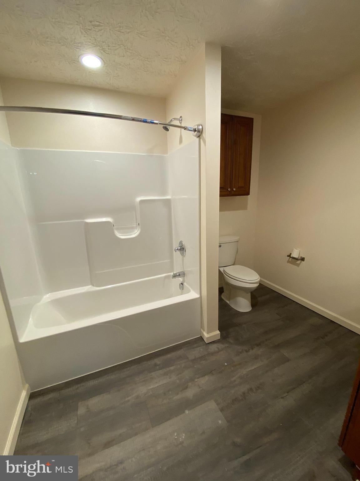 65 WOODS EDGE ROAD 16