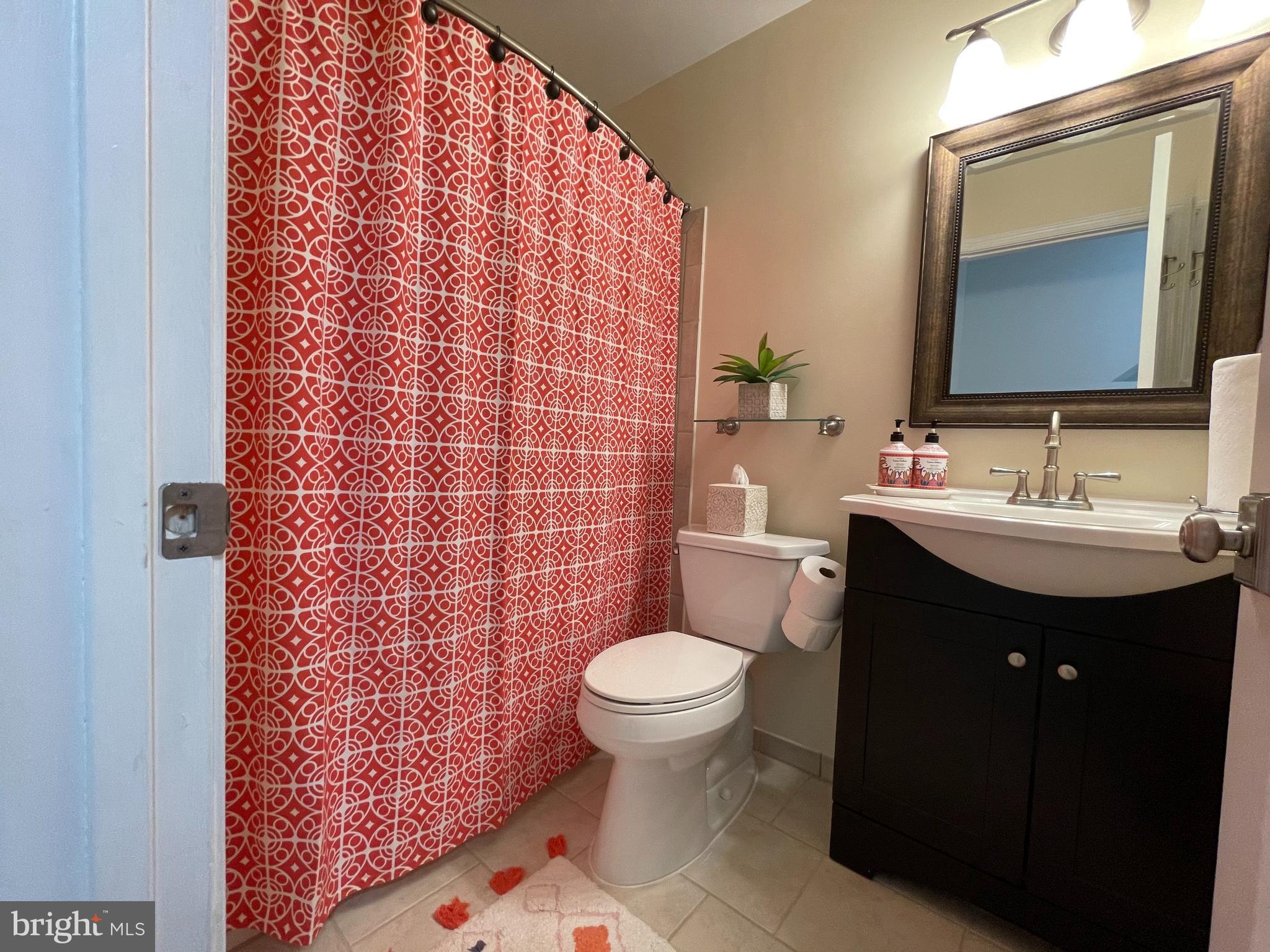 HUNTERS RUN - Residential