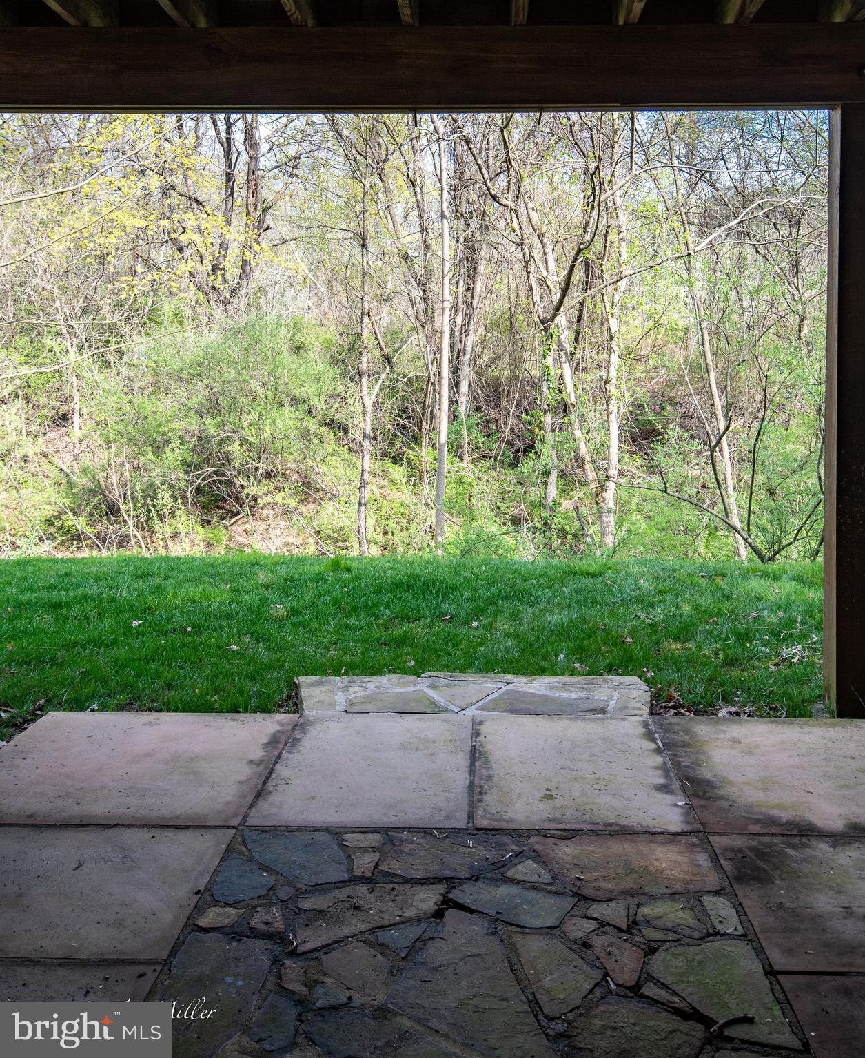 HUNTERS RUN - Residential